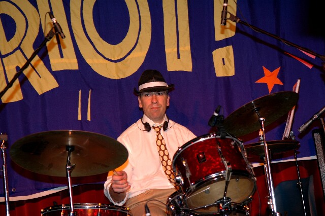 min 2006 11 26 riot 052